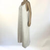 Vestido Elegante disponible en azul, rosa, verde, teja, blanco y beige. Diseño fluido y detalles refinados, ideal para cualquier ocasión
