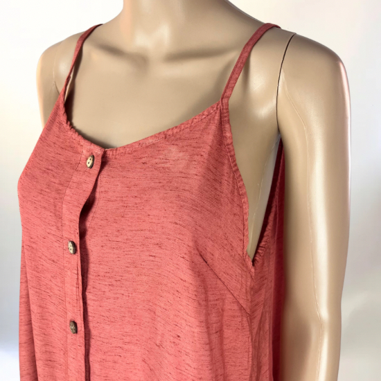 Vestido Elegante disponible en azul, rosa, verde, teja, blanco y beige. Diseño fluido y detalles refinados, ideal para cualquier ocasión